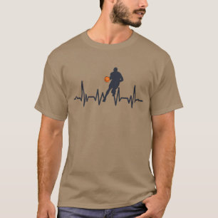 バスケットボール選手のハートビート Tシャツ