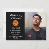 バスケットボール選手の写真卒業発表 招待状 (正面)