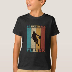 バスケットボール選手ドリブルヴィンテージレトロスタイル Tシャツ