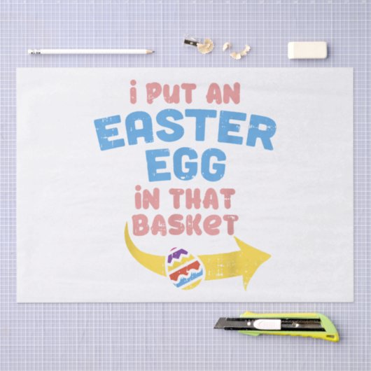 バスケット妊娠アナウンスメントにイースターおもしろい卵を入れる 薄葉紙 (クラフト)