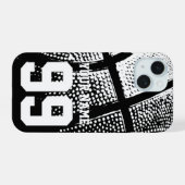 バスケーカスタムルのジャージー番号予算価格 iPhone 15ケース (裏面横)