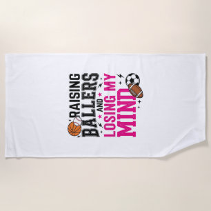 バスケ少年を育てるスポーツママのヴィンテージTシャツデザイン ビーチタオル