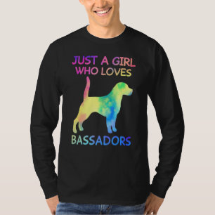 バスサドル犬を愛すおもしろいる女の子 Tシャツ