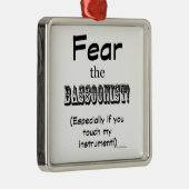 バスソニストを恐れる メタルオーナメント (右)
