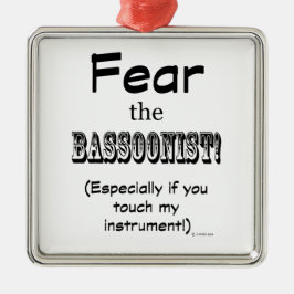バスソニストを恐れる メタルオーナメント