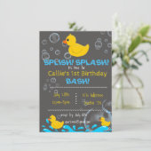 バスタイムゴムダッキー（アヒルちゃん）誕生日招待状 招待状 (スタンド正面)