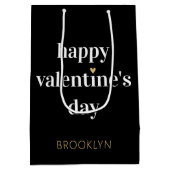 バスタイリッシュレンタインデーハート名前をカスタムするブラック ミディアムペーパーバッグ (裏面)