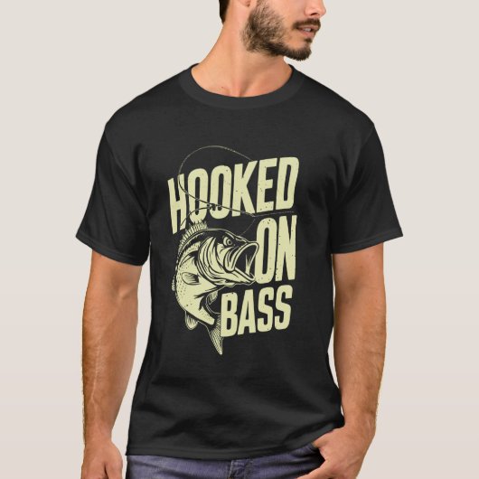 バスフィッシングにハマる Tシャツ (正面)