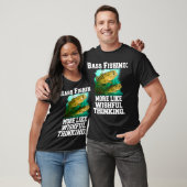 バスフィッシング: 願望 Tシャツ (ユニセックス)