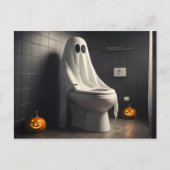 バスルームのトイレで面白いハロウィーン幽霊 ポストカード (正面)