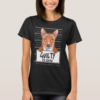 バスンジーの前科ありのマグショット犬 Tシャツ