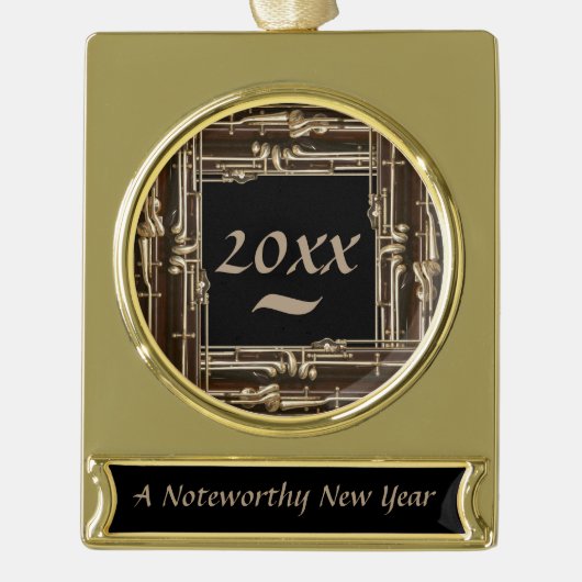 バスーンフレームのカスタムで顕著な新年 ゴールドプレートバナーオーナメント (正面)