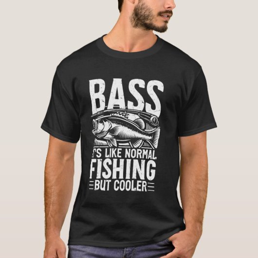 バス釣りは普通の釣りだけどクールなバス釣り Tシャツ (正面)