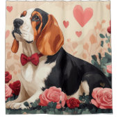 バセットハウンドとバラ – バレンタインデー シャワーカーテン (正面)