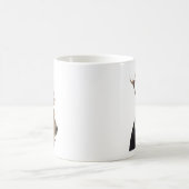 バセットハウンドと〔雄ジカの〕枝角 コーヒーマグカップ (中央)