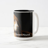 バセットハウンドのコーヒー・マグ ツートーンマグカップ (正面右)