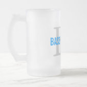 バセットハウンドの品種モノグラムのデザイン フロストグラスビールジョッキ (左)