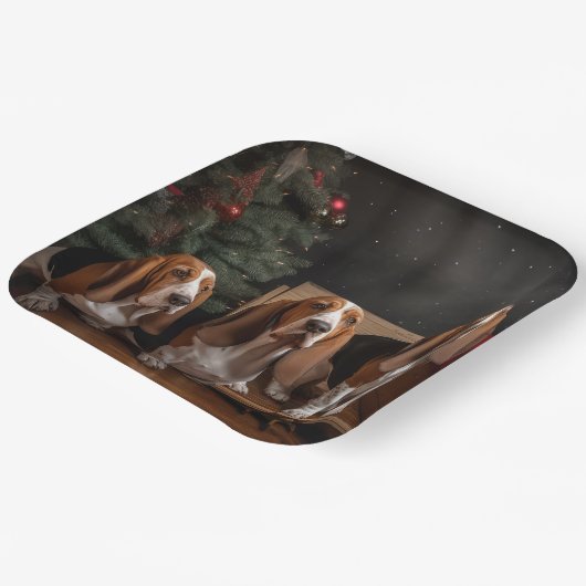 バセットハウンドスノーウィースライクリスマスデコール ペーパープレート (傾斜あり)