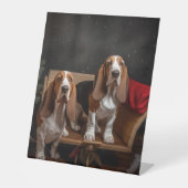 バセットハウンドスノーウィースライクリスマスデコール 台座サイン (正面)