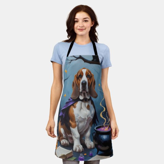 バセットハウンドドッグお洒落ハロウィン絵を描ズ エプロン (着用した状態)