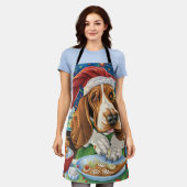 バセットハウンドホリデーベーキング:フェスティバルクリスマス エプロン (着用した状態)