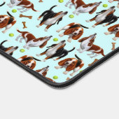 バセット犬の犬 デスクマット (コーナー)