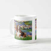 バセット2 – リリー2 コーヒーマグカップ (正面左)