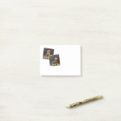 バセット·ハウンドはメモを投稿した ポストイット (デスク上)