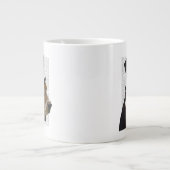 バセット・ハウンドフォーマル、ハウンド、ハット ジャンボコーヒーマグカップ (正面)