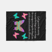 バタフかわいらしィーセレニティ祈りの言葉デザイン フリースブランケット (正面(横))