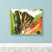バタフライで包まれたキャンバス キャンバスプリント (インサイチュ (ウッドフロア))