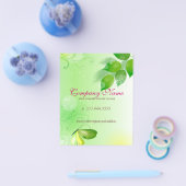 バタフライのある春の緑の背景 チラシ (シングル)