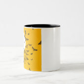 バタフライアートアンエディットヴィンテージ写真（昆虫）オオカバマダラ、モナークお尻 ツートーンマグカップ (中央)