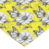 バタフライオンフラワーパターンイエローデザイン テーブルクロス (アングル)