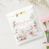 バタフライピンクのフローラ赤ちゃんシャワー フェイバーバッグ (封をした状態)