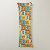 バタフライラブパターン |青とオレンジのグラデーション ボディピロー (正面縦)