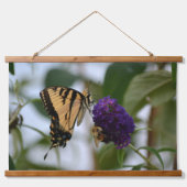 バタフライ及び(昆虫)マルハナバチ撮影フローラ 吊り下げ型タペストリー (正面)