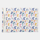 バタフライ水色パタカラフルーン名前をカスタムする キッチンタオル (横)
