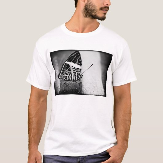 バタフライ Tシャツ (正面)