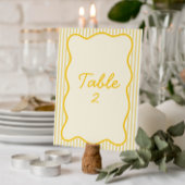 バタモダンー結婚イエローのテーブル番号 招待状