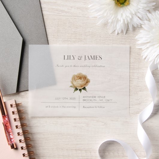 バターイエローウォーターカラークラシックフローラエレガント ベラム紙招待状 (ウェディング)