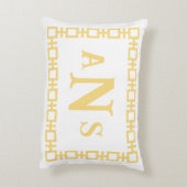 バターイエロースクエアギリシャ鍵モノグラム アクセントクッション (裏面(縦))