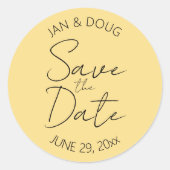 バターイエロースタイル化された結婚式の日付を保存 ラウンドシール (正面)