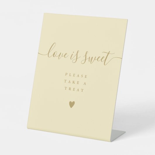バターカップの黄色いLove+Is+Sweetお菓子の引出物 台座サイン (正面)