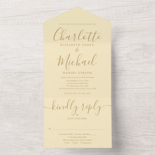 バターカップイエローとゴールドのシグネチャースクリプトウェディング オールインワン招待状 (内側)