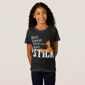 バダスの魔女だけがスティックを駆動できる Tシャツ (正面フル)