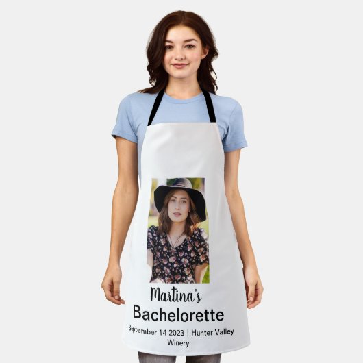 バチェロレッテパーソナライズされた名(写真) エプロン (着用した状態)