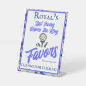 バチェロレッテブライダルシャワーゴルフブルーフローラ 台座サイン (正面)