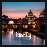 バチカン市夜ローマカトリック教会 ポスター<br><div class="desc">ローマ法王の夜のバチカン市教会の家。美しいナイトフォト</div>