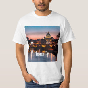 バチカン市夜ローマカトリック教会 Tシャツ